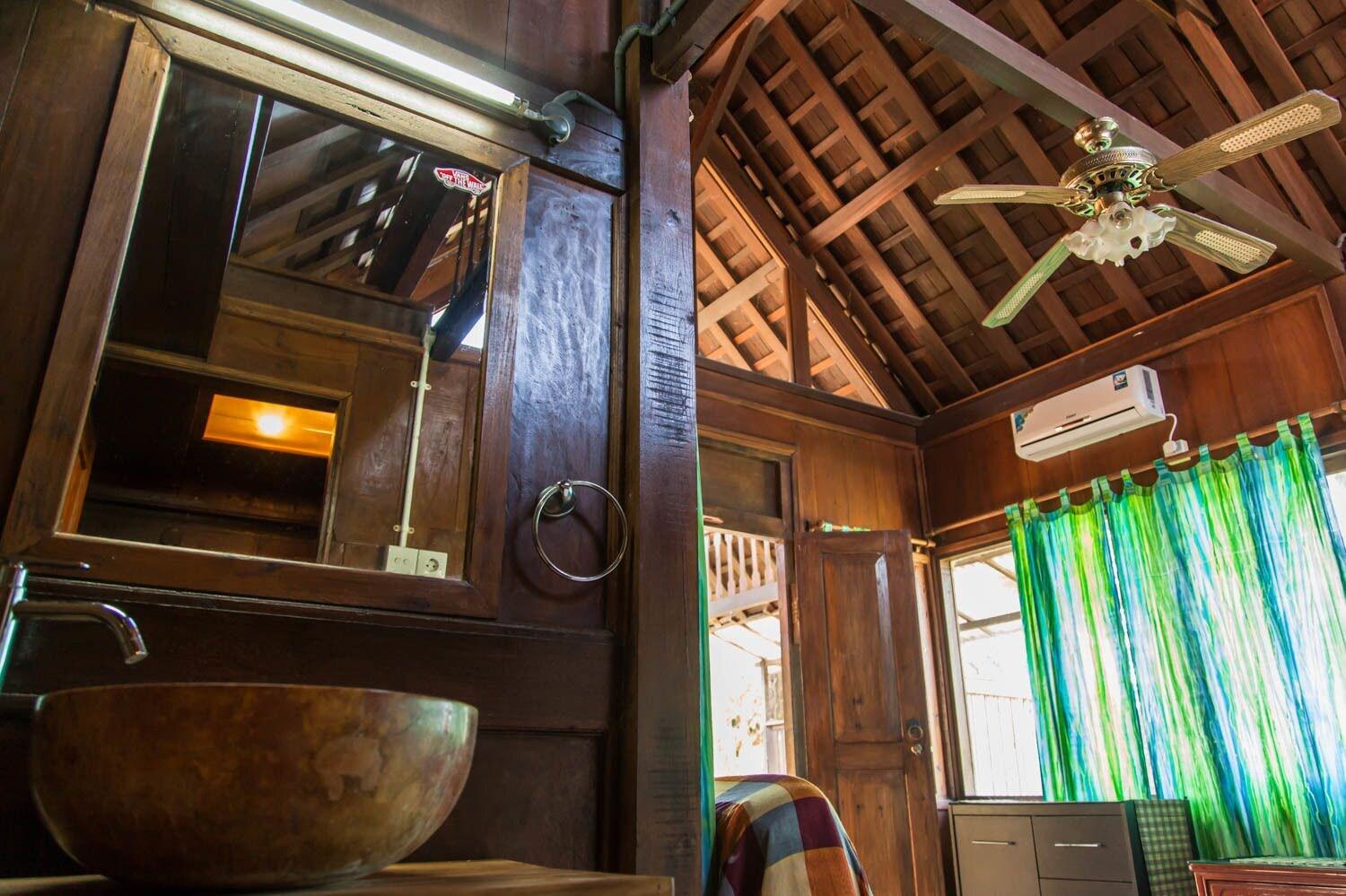 Easy Surf Dacha Hotel Canggu  Exterior photo